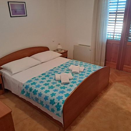 טרוגיר Apartment With Splendid Sea View מראה חיצוני תמונה