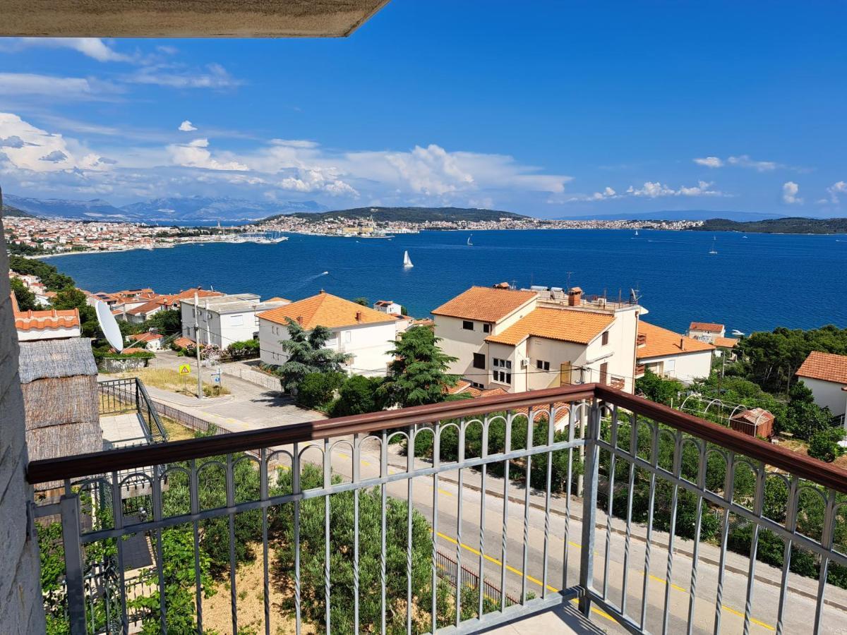 טרוגיר Apartment With Splendid Sea View מראה חיצוני תמונה