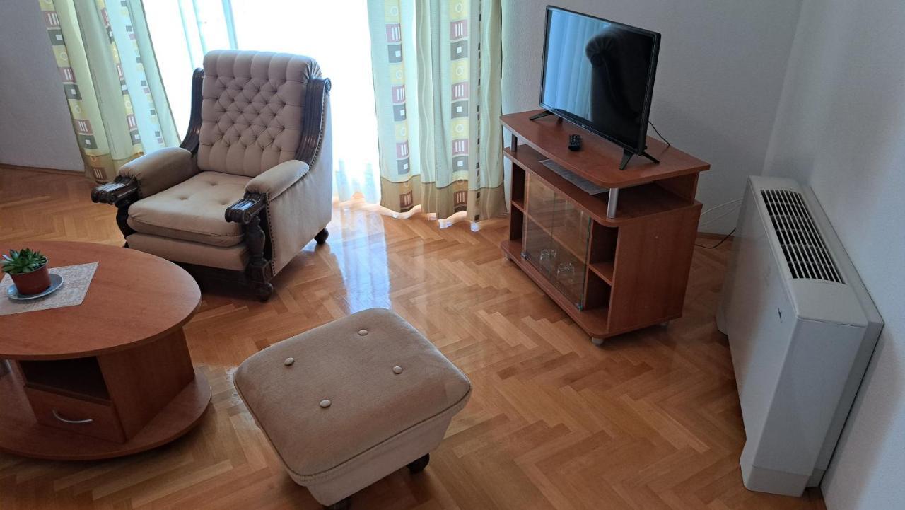 טרוגיר Apartment With Splendid Sea View מראה חיצוני תמונה