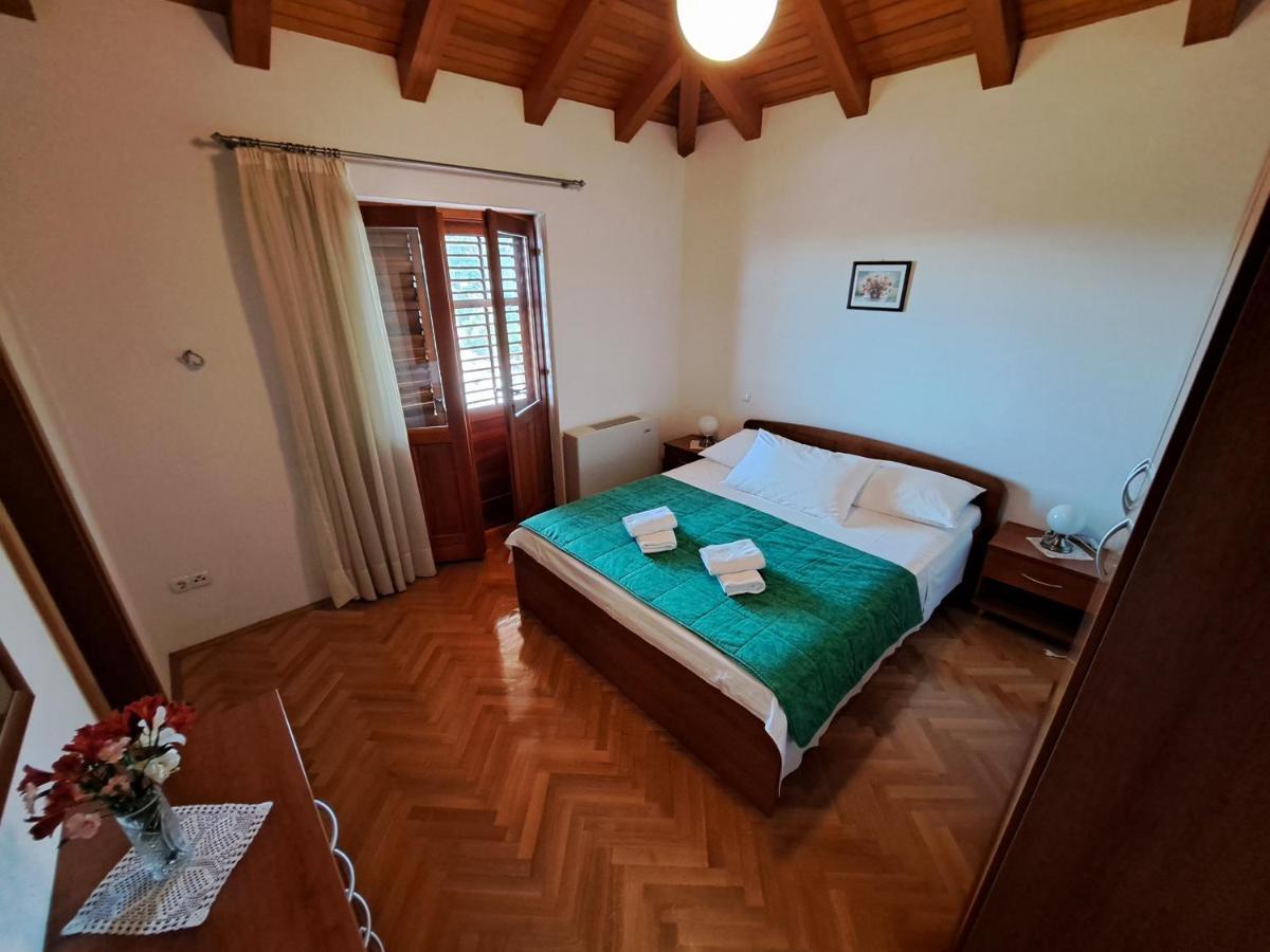 טרוגיר Apartment With Splendid Sea View מראה חיצוני תמונה