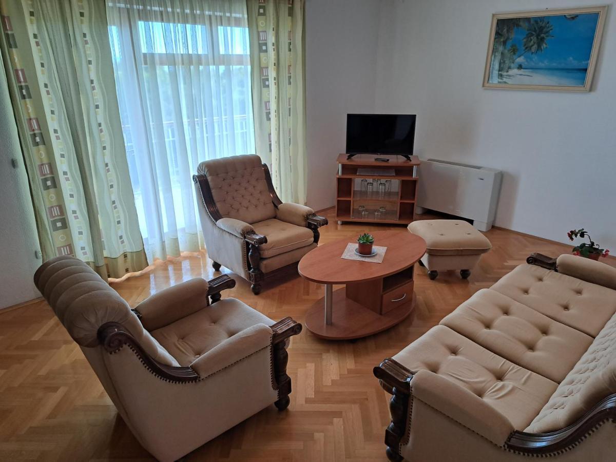 טרוגיר Apartment With Splendid Sea View מראה חיצוני תמונה