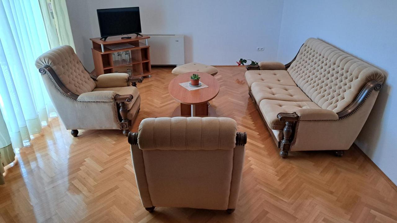טרוגיר Apartment With Splendid Sea View מראה חיצוני תמונה