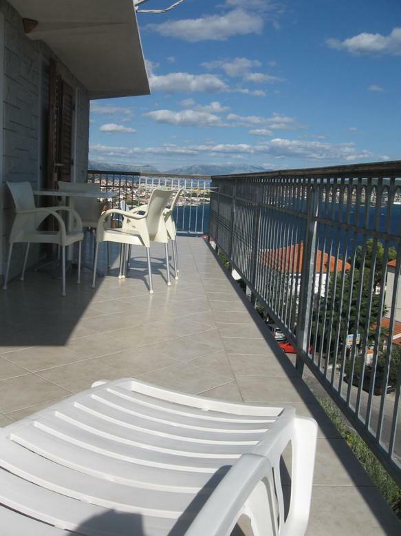 טרוגיר Apartment With Splendid Sea View מראה חיצוני תמונה