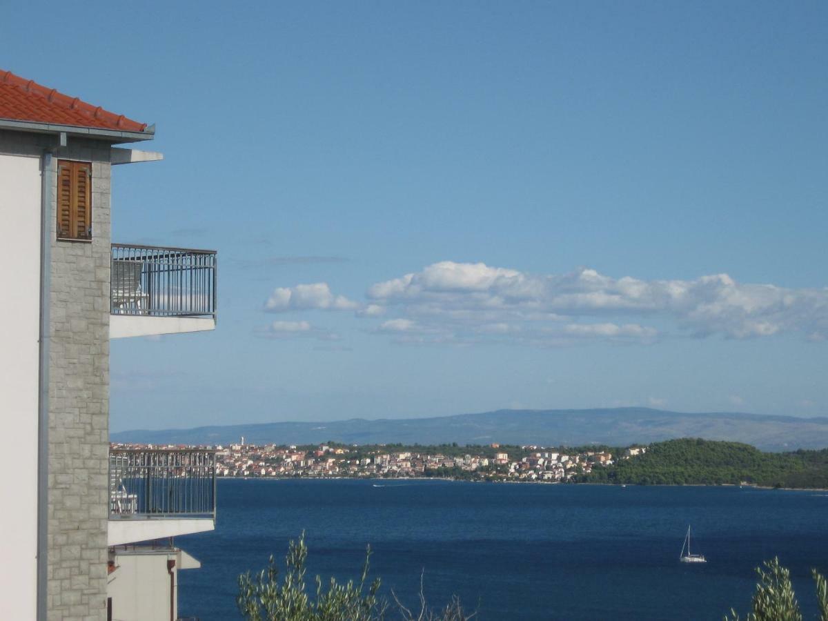 טרוגיר Apartment With Splendid Sea View מראה חיצוני תמונה