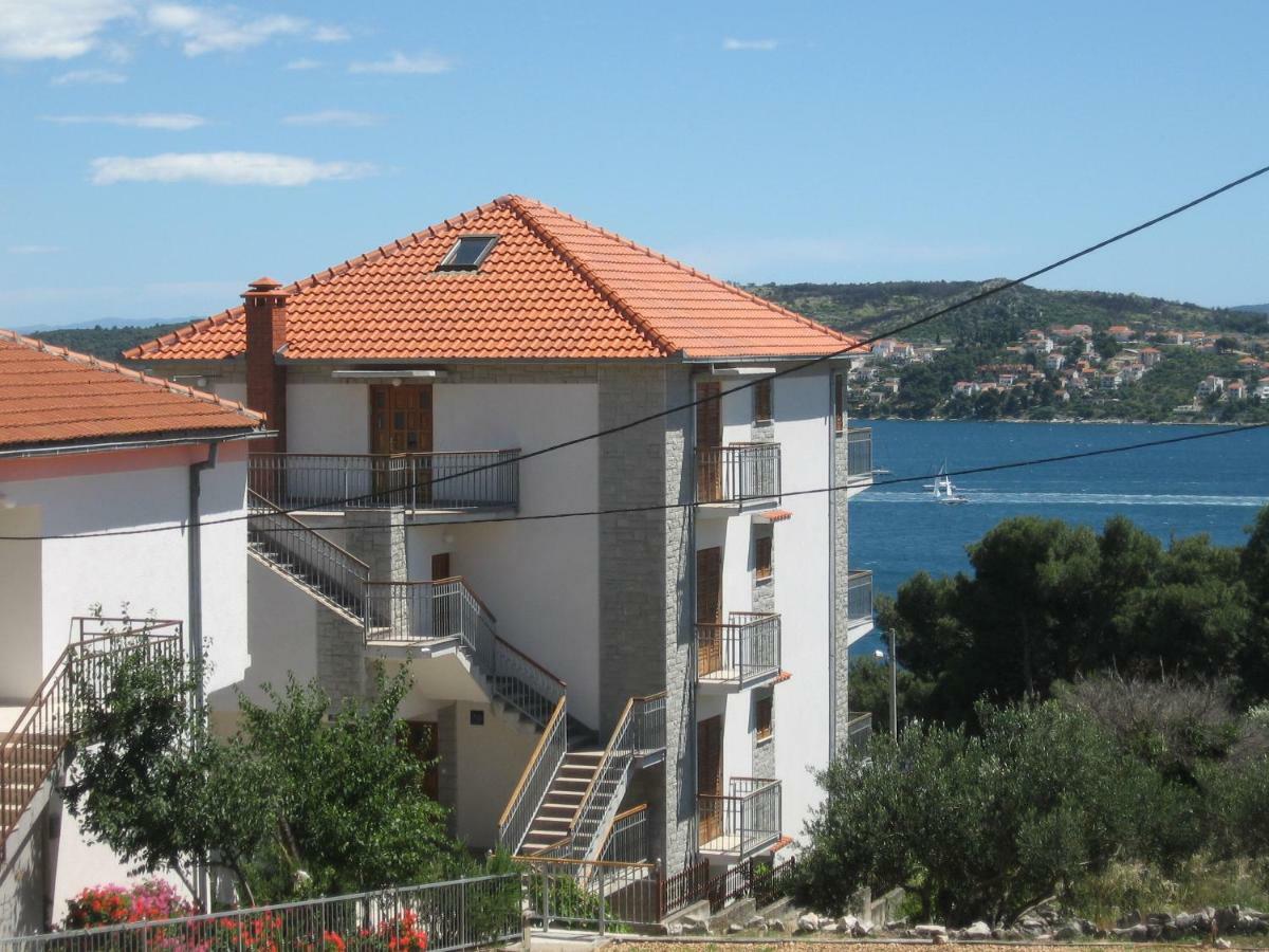 טרוגיר Apartment With Splendid Sea View מראה חיצוני תמונה