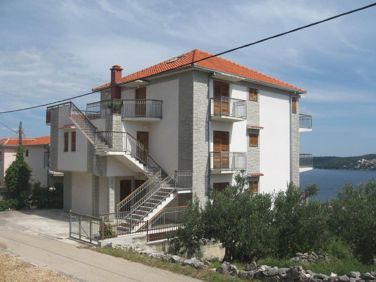 טרוגיר Apartment With Splendid Sea View מראה חיצוני תמונה