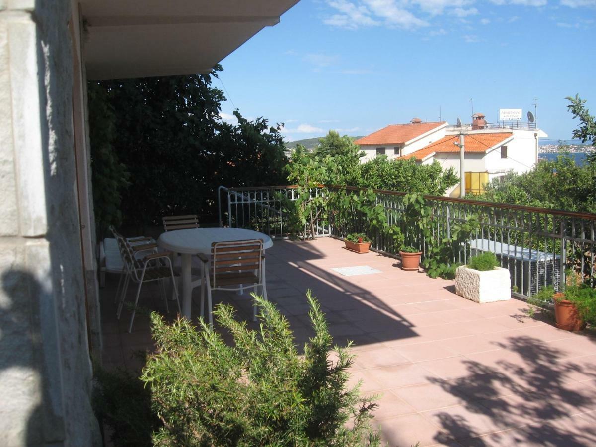 טרוגיר Apartment With Splendid Sea View מראה חיצוני תמונה